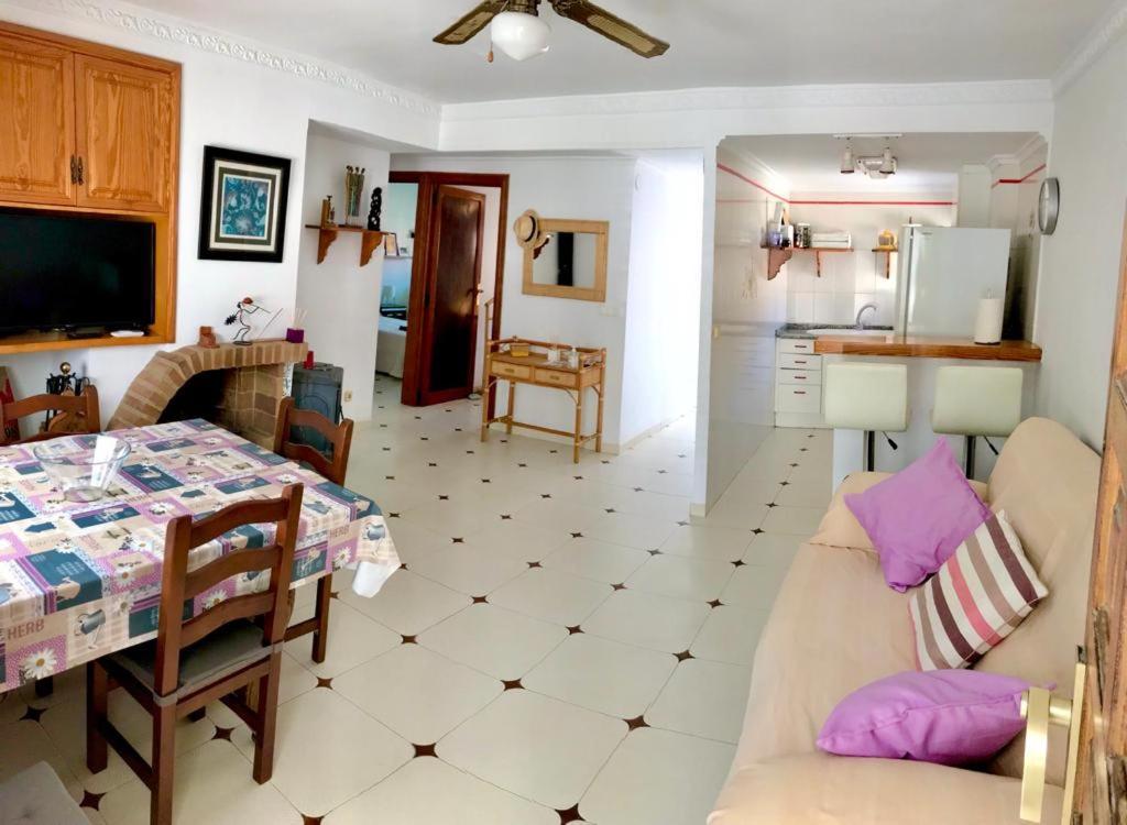 Вилла Adosado De 140M2 Con Terraza A 50 M De La Playa Дения Экстерьер фото
